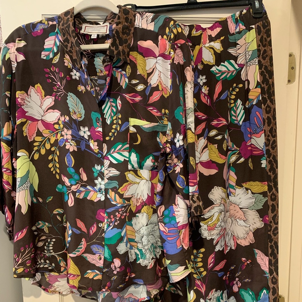 Johnny Was 2 piece 100% silk set, XL top & L pants, floral on brown, nwot